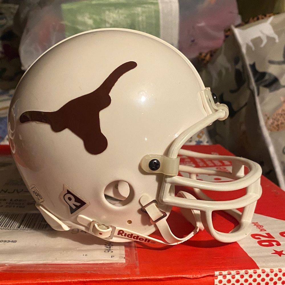 Texas Longhorns mini Riddell White Football Helmet with  Logo